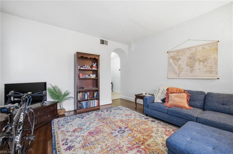 Photo 6 of 33 residential for sale in Norfolk virginia