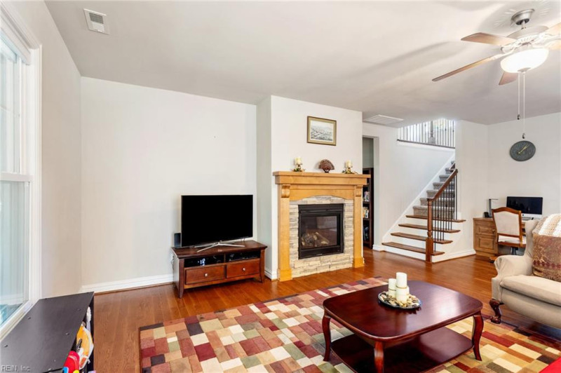 Photo 11 of 50 residential for sale in Suffolk virginia