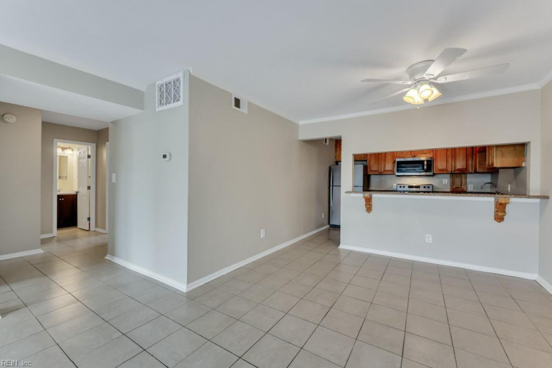 Photo 13 of 33 residential for sale in Virginia Beach virginia