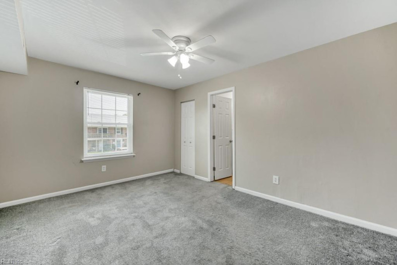 Photo 15 of 33 residential for sale in Virginia Beach virginia