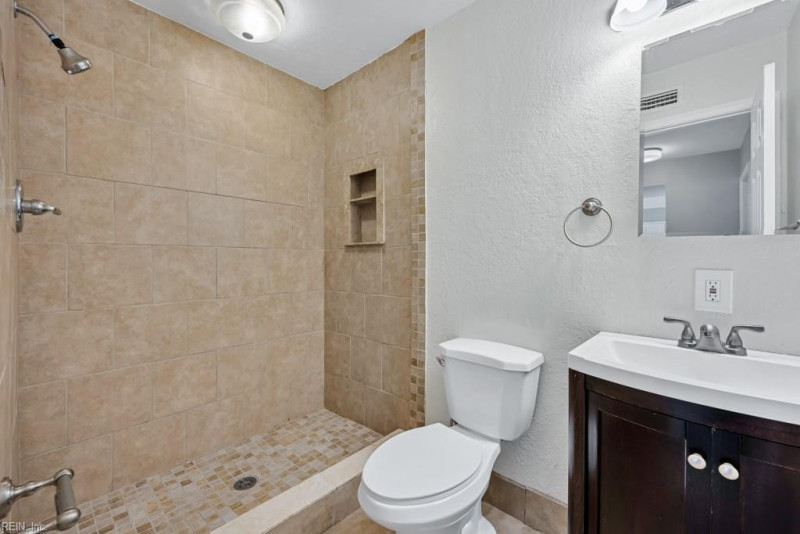 Photo 24 of 33 residential for sale in Virginia Beach virginia