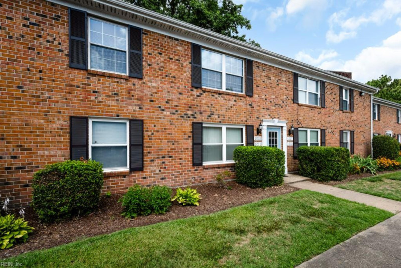 Photo 28 of 33 residential for sale in Virginia Beach virginia