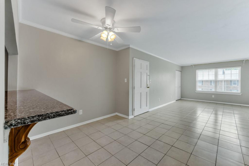 Photo 5 of 33 residential for sale in Virginia Beach virginia
