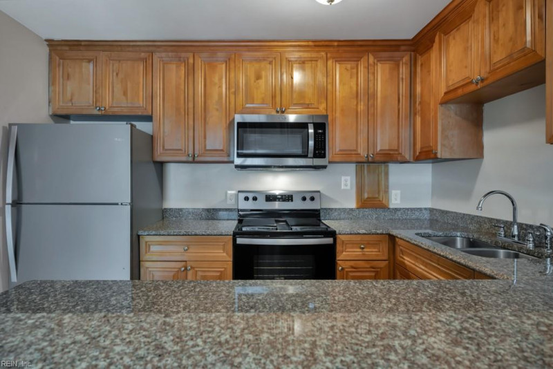 Photo 8 of 33 residential for sale in Virginia Beach virginia