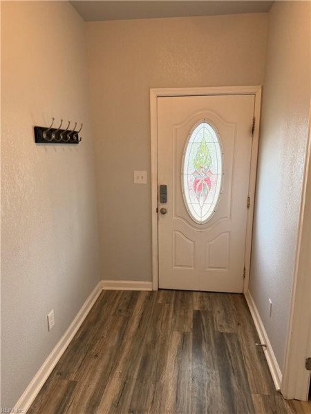 Photo 5 of 36 residential for sale in Newport News virginia