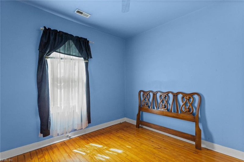 Photo 9 of 30 residential for sale in Norfolk virginia