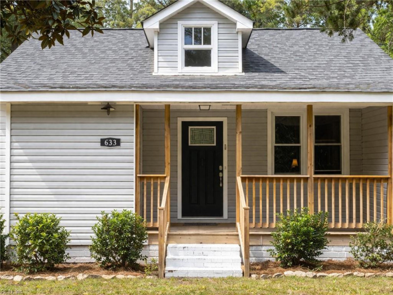 Photo 2 of 24 residential for sale in Mathews County virginia
