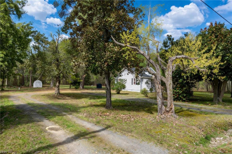 Photo 22 of 24 residential for sale in Mathews County virginia