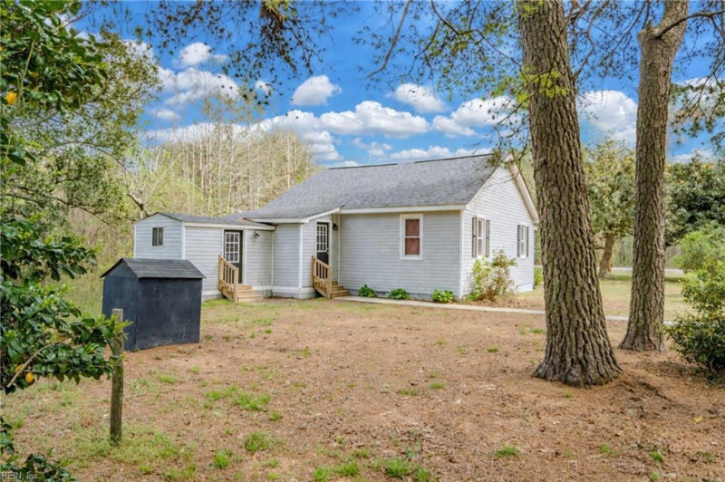 Photo 3 of 24 residential for sale in Mathews County virginia