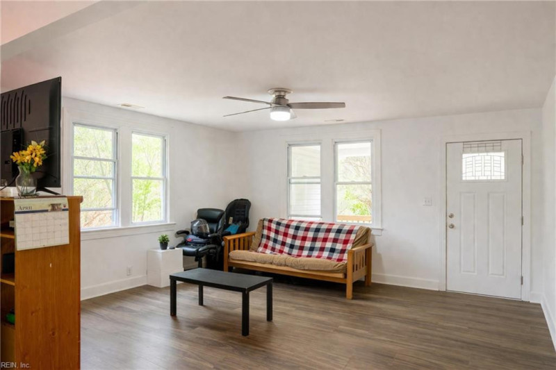 Photo 5 of 24 residential for sale in Mathews County virginia