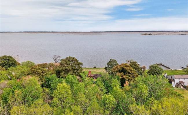 6468 Knotts Island Road, Virginia Beach, VA 23457