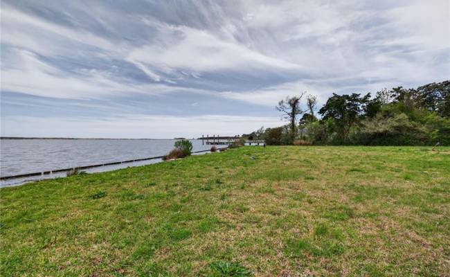 6468 Knotts Island Road, Virginia Beach, VA 23457