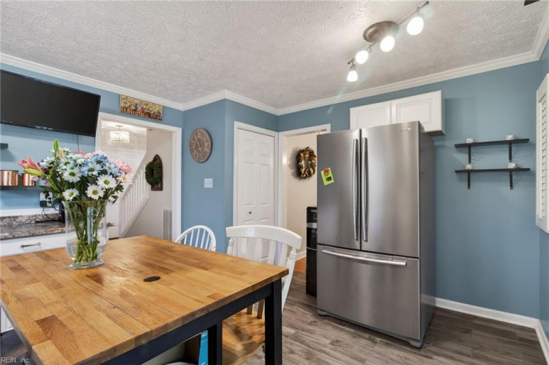 Photo 15 of 36 residential for sale in Middlesex County virginia
