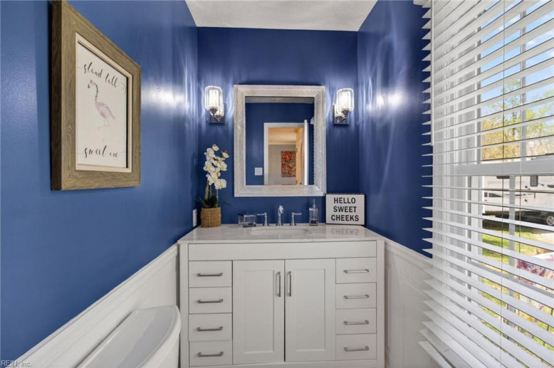 Photo 16 of 36 residential for sale in Middlesex County virginia