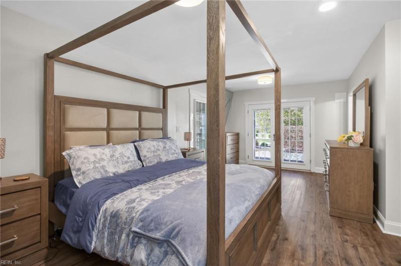 Photo 17 of 36 residential for sale in Middlesex County virginia