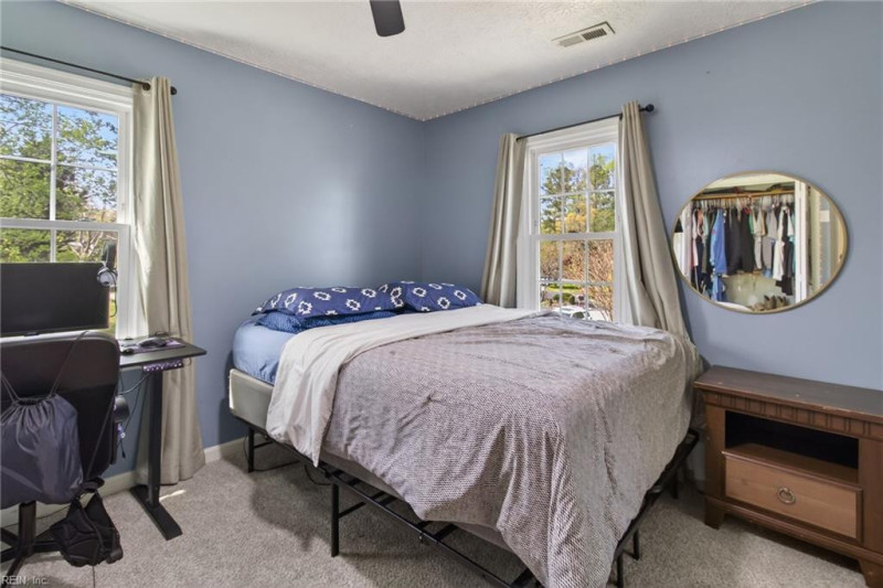 Photo 20 of 36 residential for sale in Middlesex County virginia