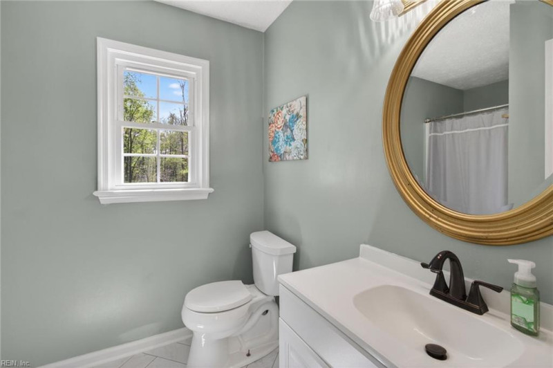 Photo 27 of 36 residential for sale in Middlesex County virginia