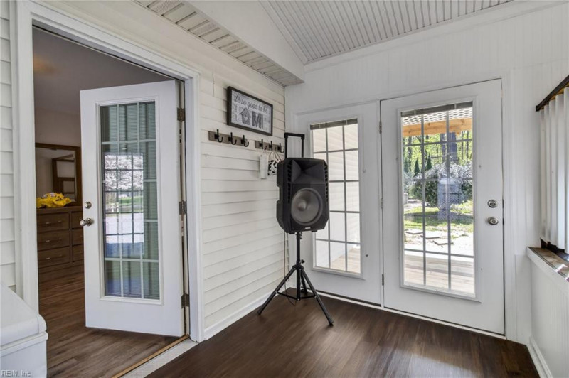 Photo 31 of 36 residential for sale in Middlesex County virginia