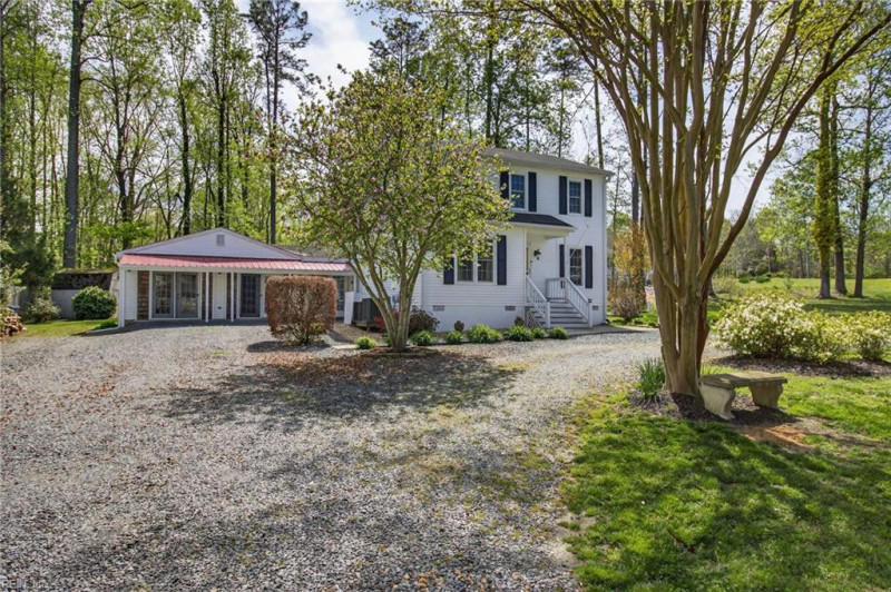 Photo 4 of 36 residential for sale in Middlesex County virginia