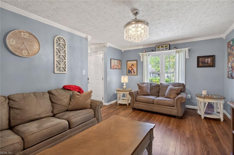 Photo 9 of 36 residential for sale in Middlesex County virginia