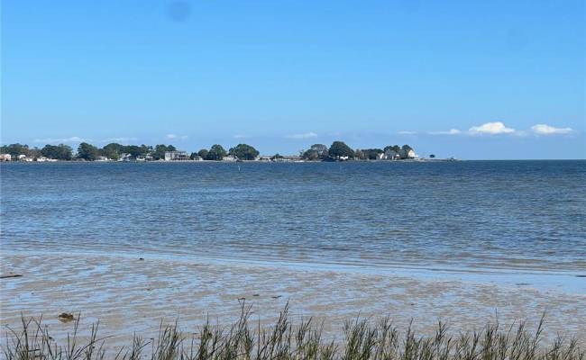 816 Ship Point Road, York County, VA 23692