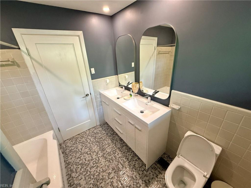 Photo 25 of 32 residential for sale in Newport News virginia