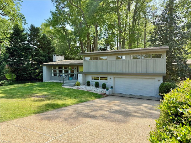 Photo 28 of 32 residential for sale in Newport News virginia