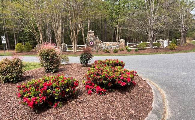 1.1+AC East West Parkway, Gloucester County, VA 23061