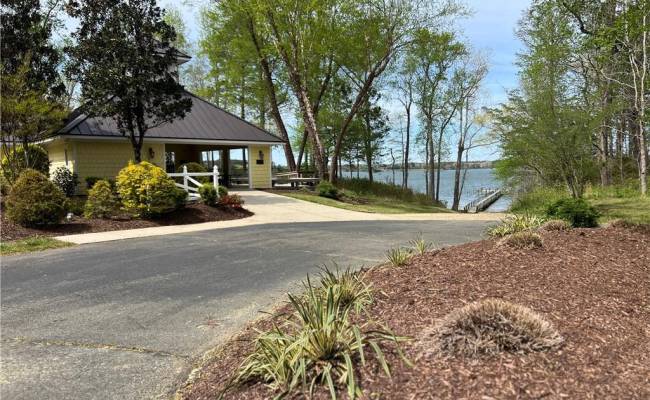 1.1+AC East West Parkway, Gloucester County, VA 23061