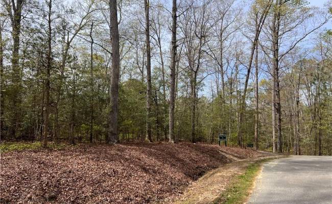 1.1+AC East West Parkway, Gloucester County, VA 23061