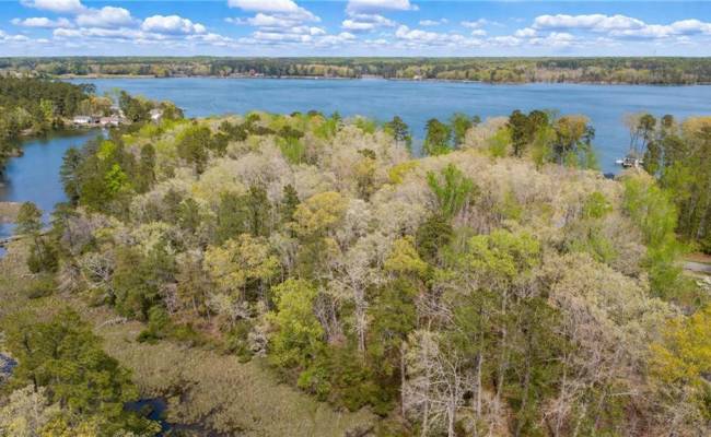 1.1+AC East West Parkway, Gloucester County, VA 23061
