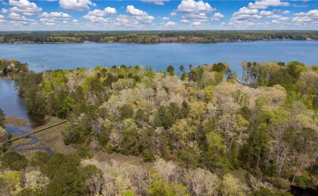 1.1+AC East West Parkway, Gloucester County, VA 23061