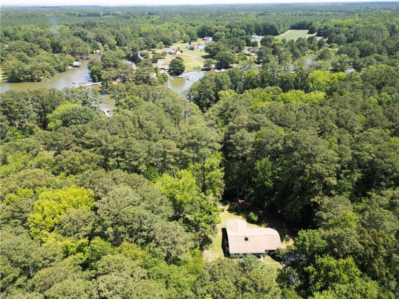 Photo 33 of 37 residential for sale in Mathews County virginia