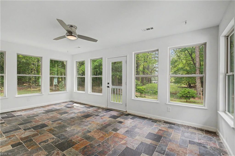 Photo 9 of 37 residential for sale in Mathews County virginia