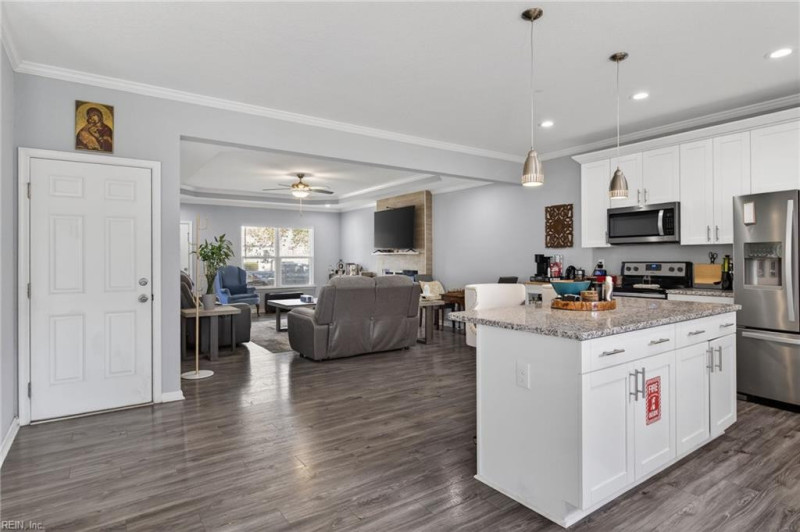 Photo 14 of 41 residential for sale in Norfolk virginia