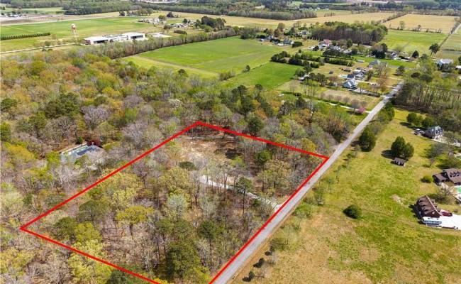 2084 Vaughan Road, Virginia Beach, VA 23457