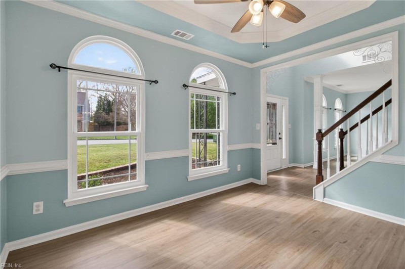 Photo 13 of 36 residential for sale in Chesapeake virginia