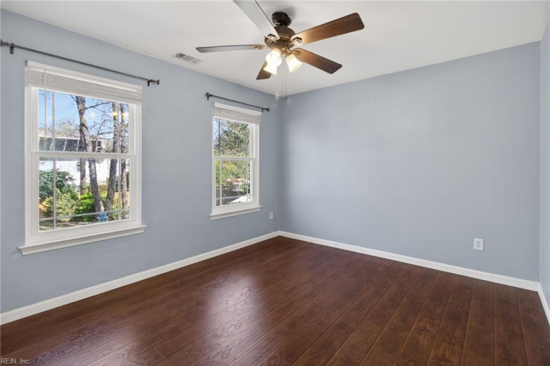 Photo 24 of 36 residential for sale in Chesapeake virginia