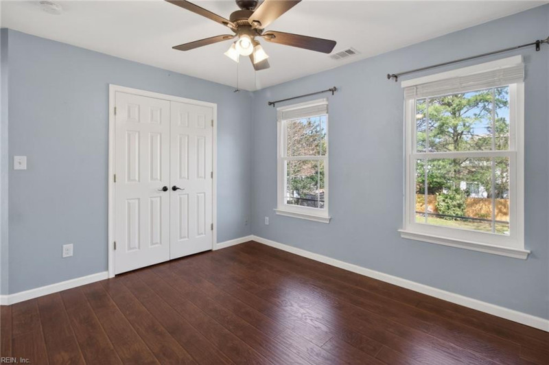Photo 25 of 36 residential for sale in Chesapeake virginia