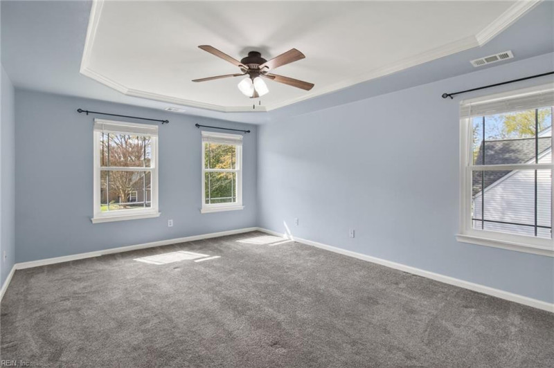 Photo 26 of 36 residential for sale in Chesapeake virginia