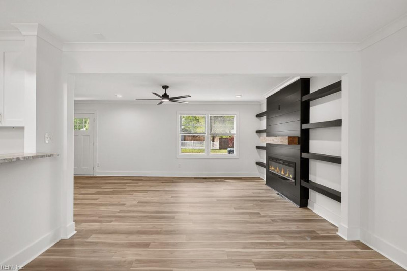 Photo 9 of 39 residential for sale in Virginia Beach virginia