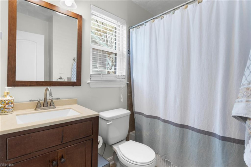 Photo 17 of 20 residential for sale in Norfolk virginia Photo 17 of 20 residential for sale in Norfolk virginia