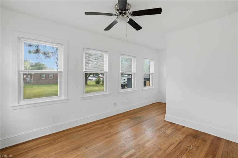 Photo 19 of 42 residential for sale in Portsmouth virginia Photo 19 of 42 residential for sale in Portsmouth virginia