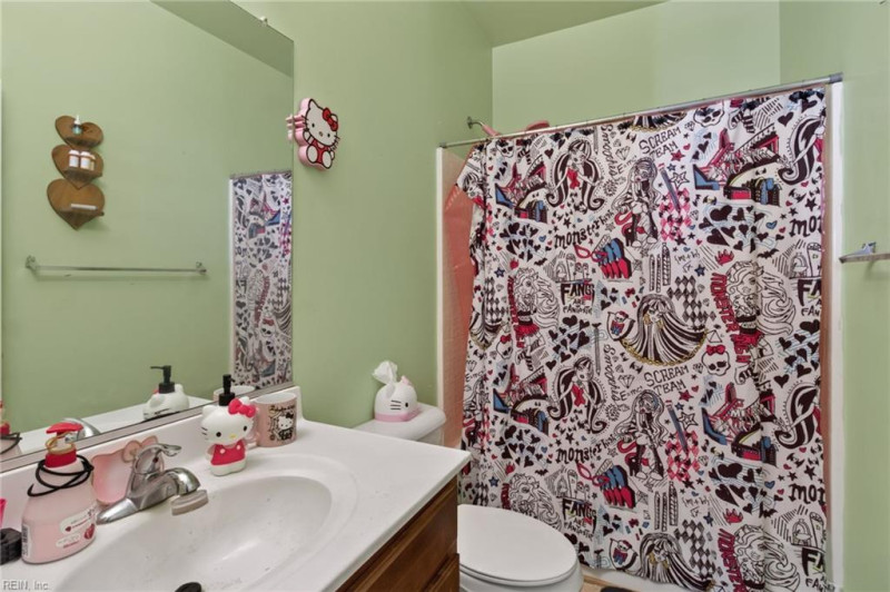 Photo 30 of 36 residential for sale in Chesapeake virginia