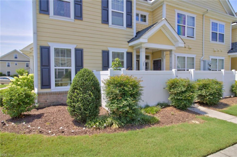 Photo 31 of 36 residential for sale in Chesapeake virginia