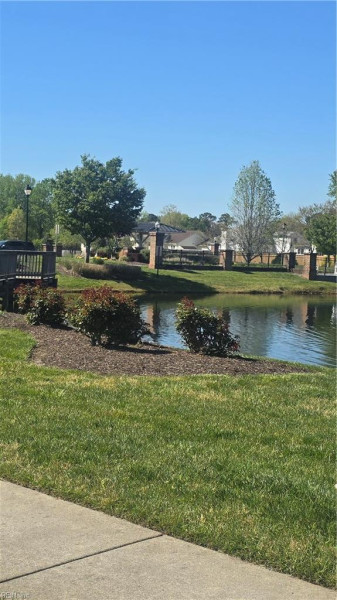 Photo 7 of 36 residential for sale in Chesapeake virginia