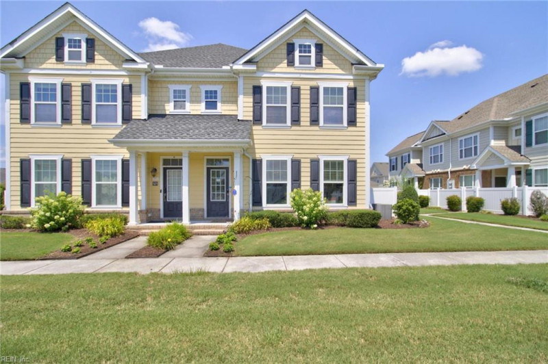 Photo 9 of 36 residential for sale in Chesapeake virginia