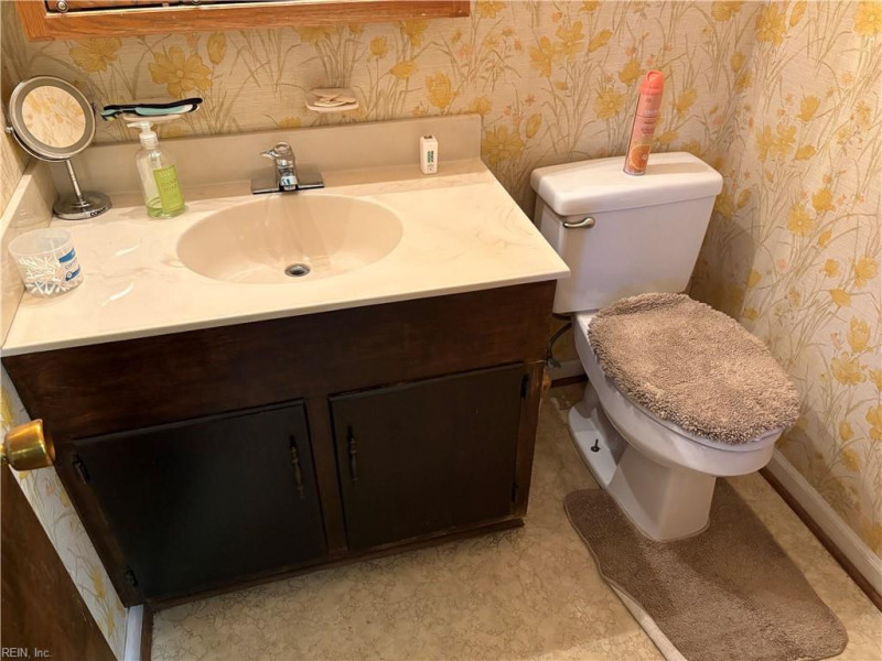 Photo 13 of 26 residential for sale in Chesapeake virginia Photo 13 of 26 residential for sale in Chesapeake virginia