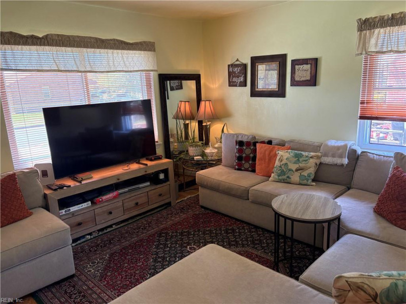 Photo 3 of 26 residential for sale in Chesapeake virginia Photo 3 of 26 residential for sale in Chesapeake virginia