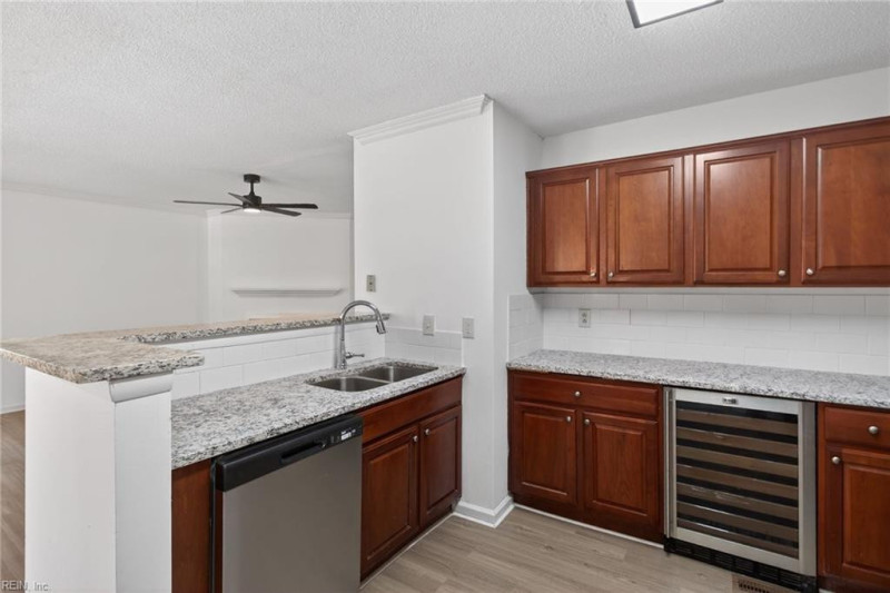 Photo 14 of 31 residential for sale in Norfolk virginia